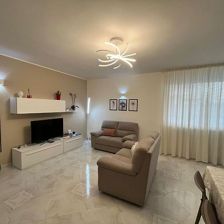 A Casa Di Chiara Apartment Lecce Exterior photo