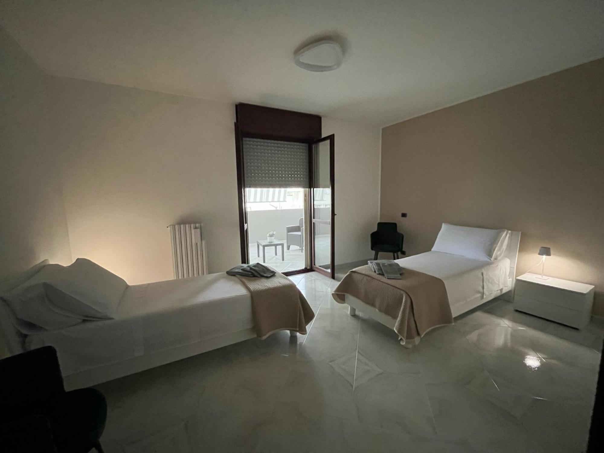 A Casa Di Chiara Apartment Lecce Exterior photo
